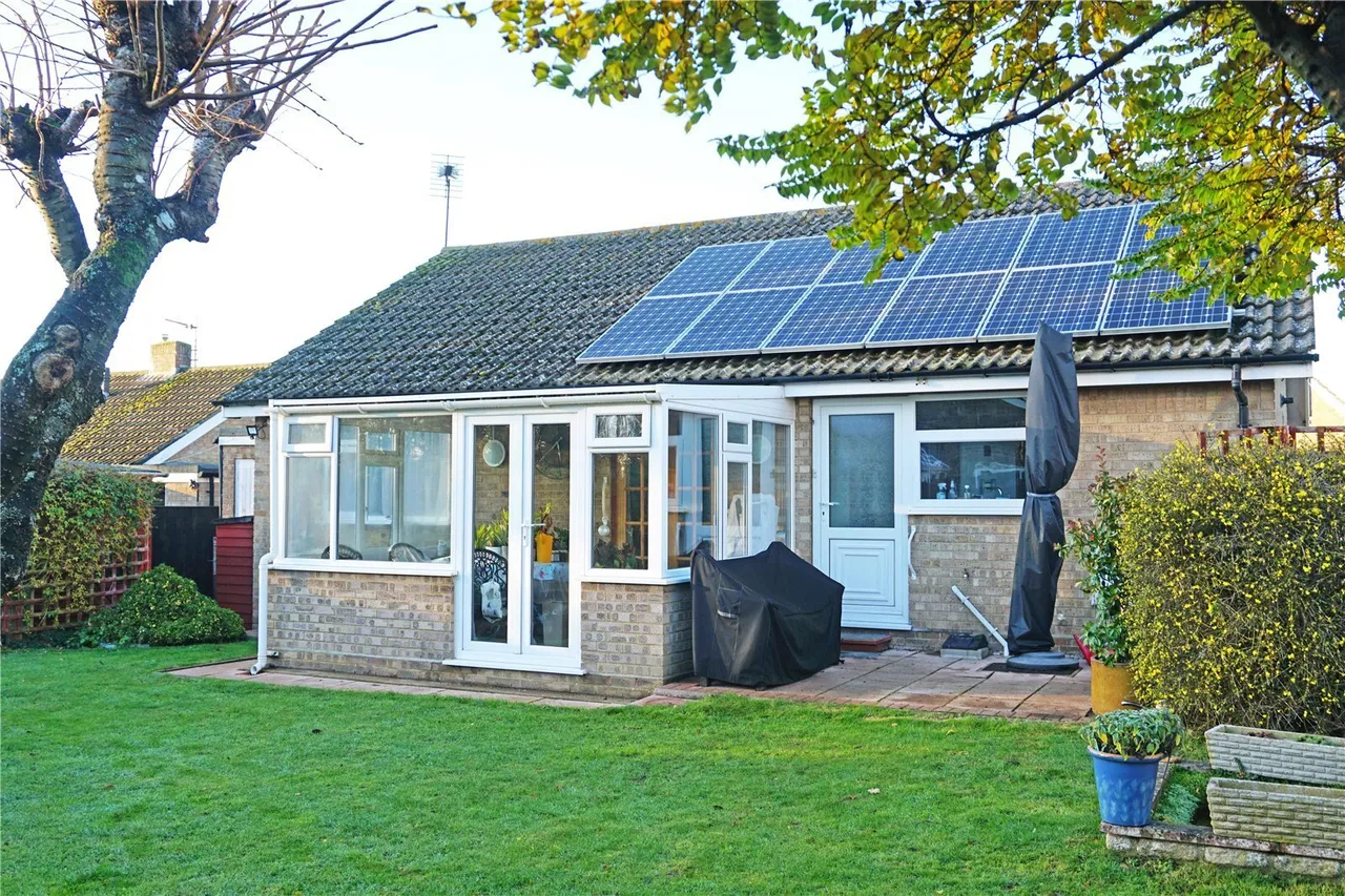 3 bed house for sale — Wollaston Avenue, Dereham, Norfolk, NR19