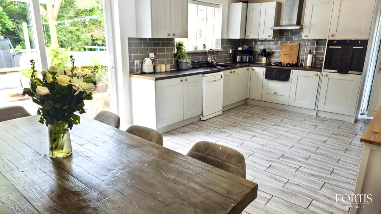 Beechley Drive, Cardiff, CF5, photo 5