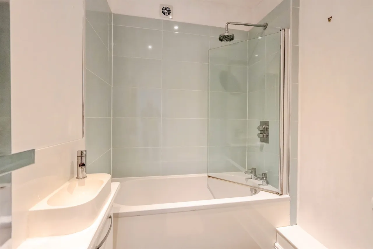 Barnham Road, Barnham, PO22, photo 5