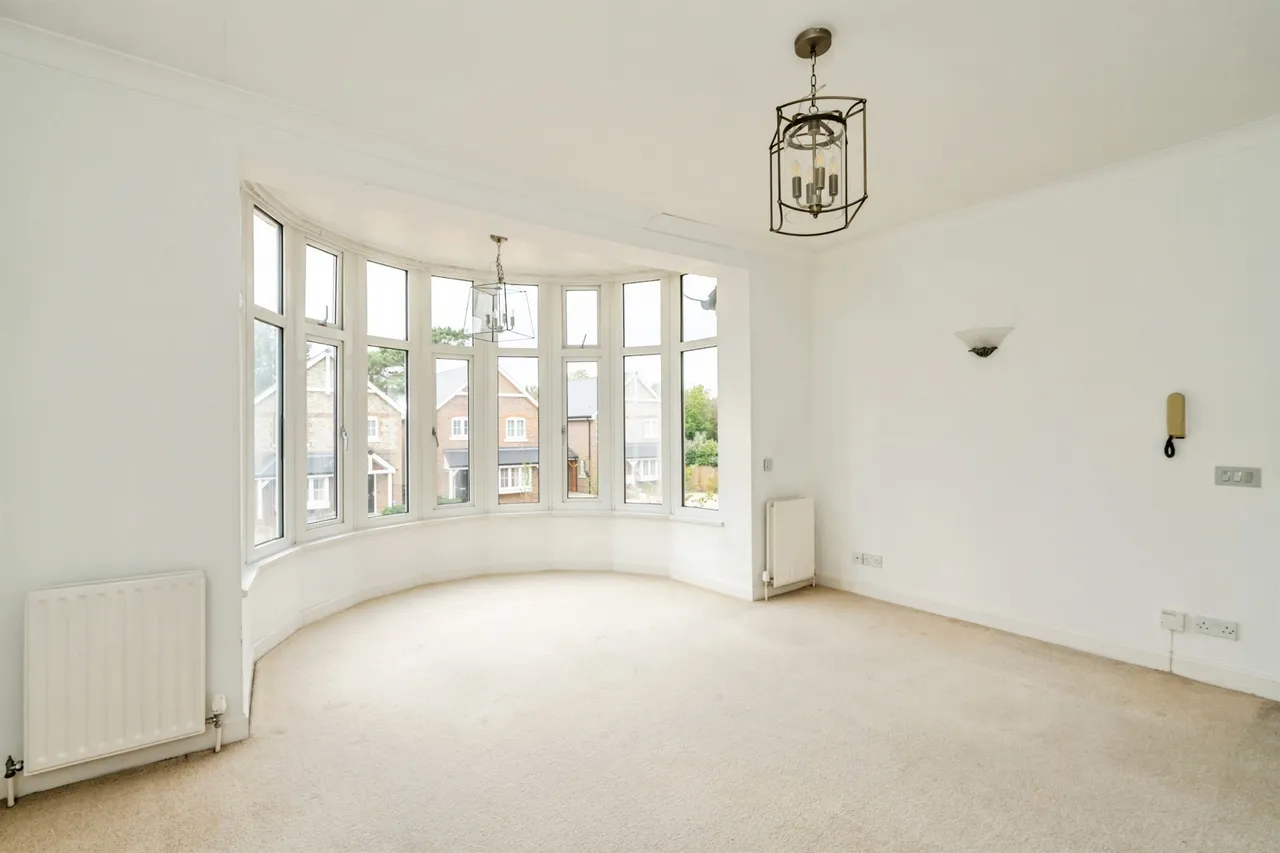 Barnham Road, Barnham, PO22, photo 9