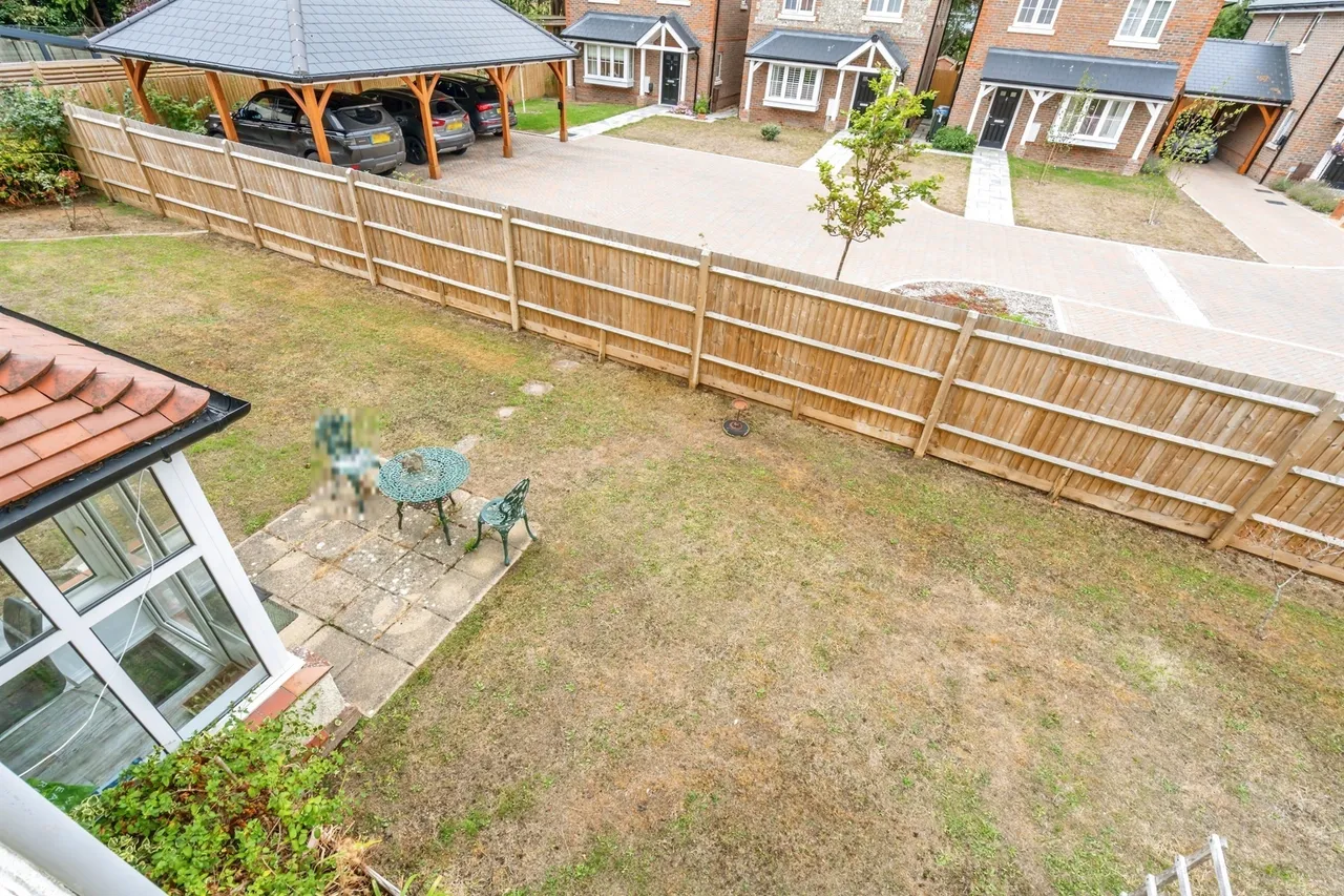 Barnham Road, Barnham, PO22, photo 2