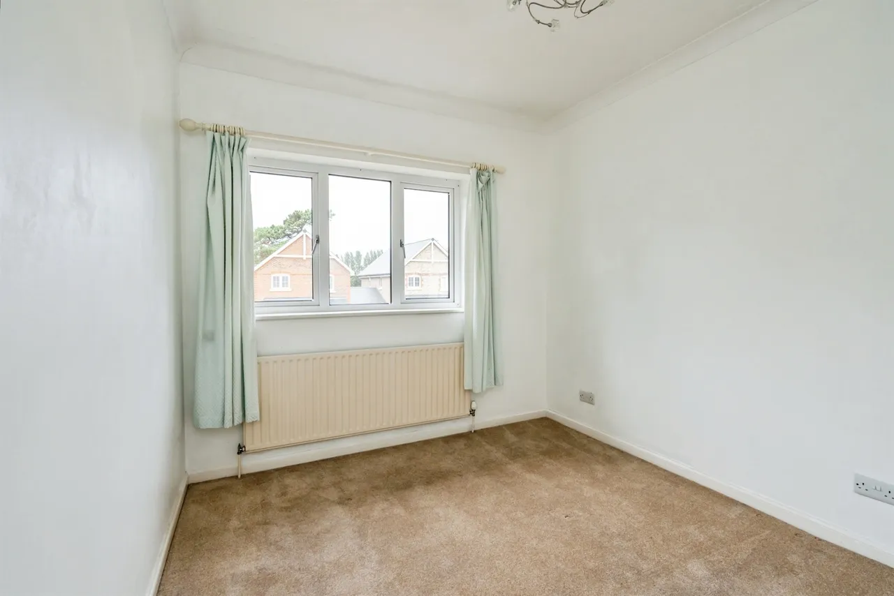 Barnham Road, Barnham, PO22, photo 8