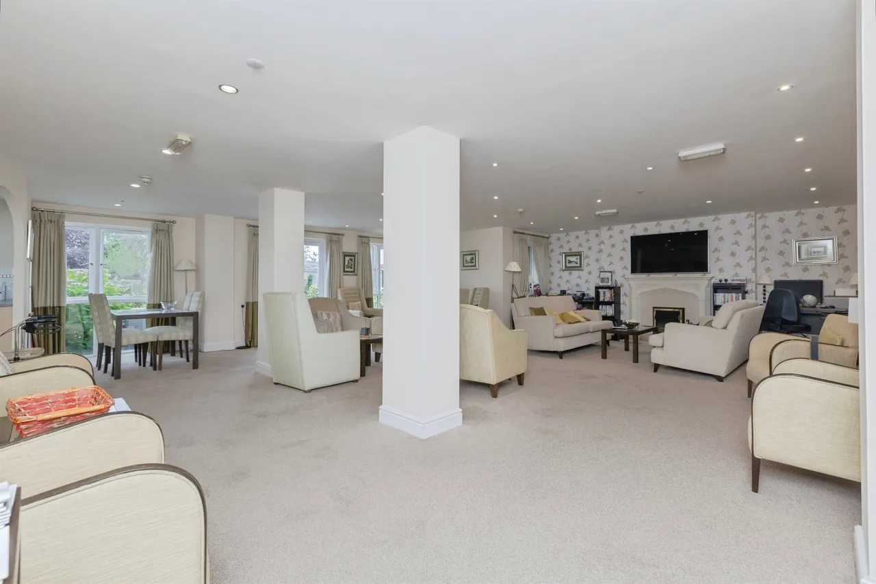 Sandhurst Street, Oadby, LE2, photo 13