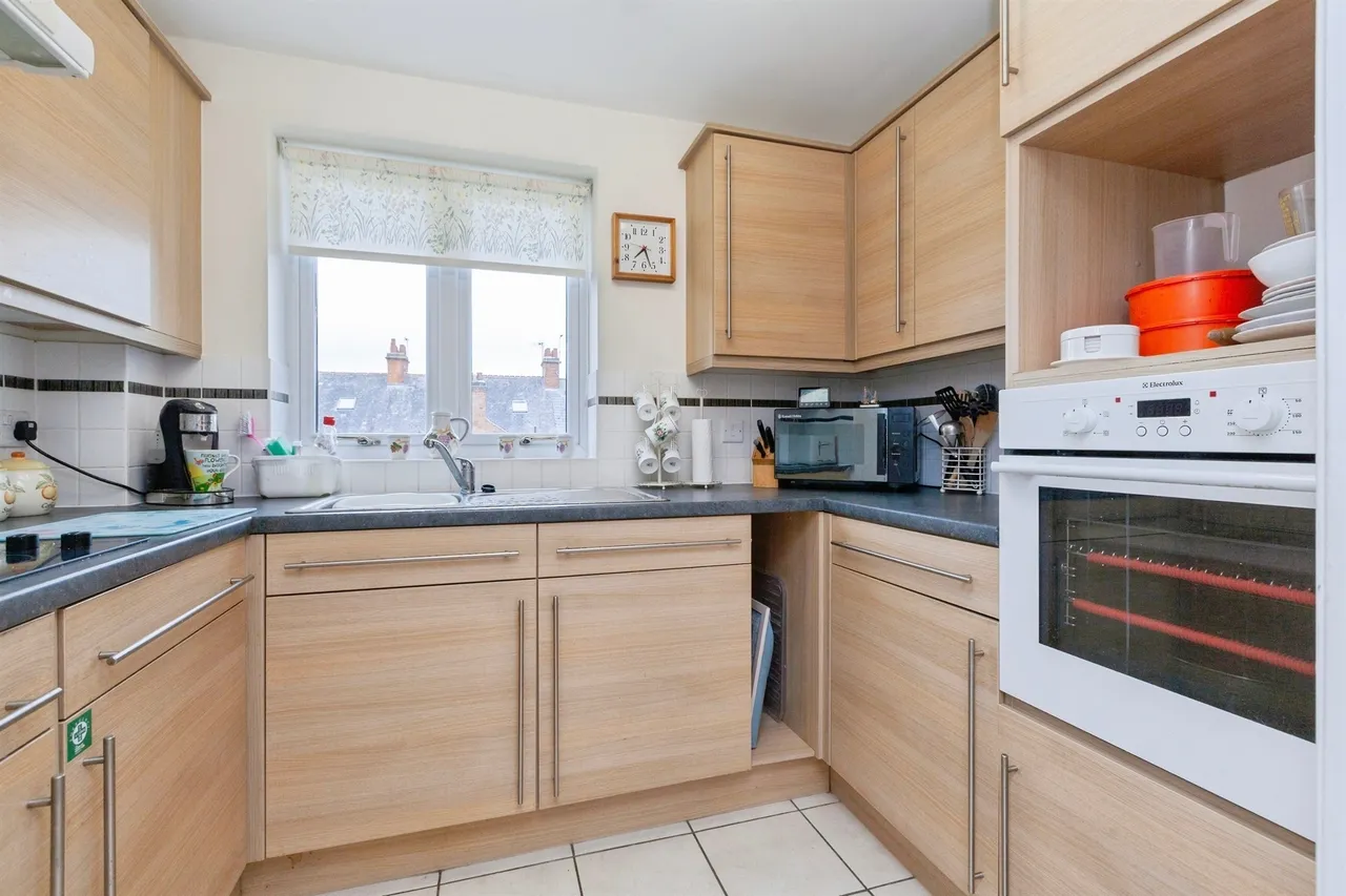 Sandhurst Street, Oadby, LE2, photo 6