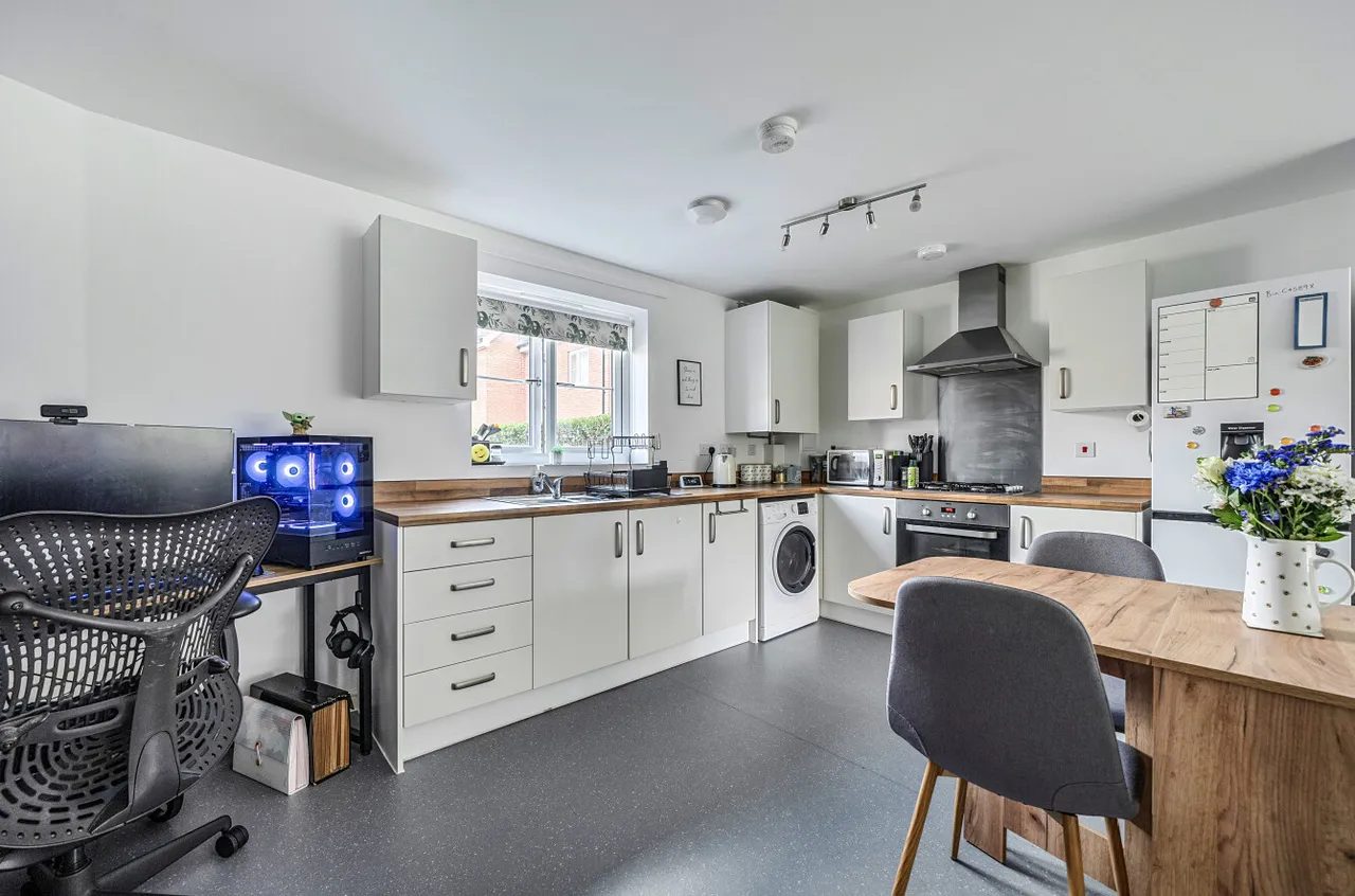 Elm Drive, Woodley, RG5, photo 6