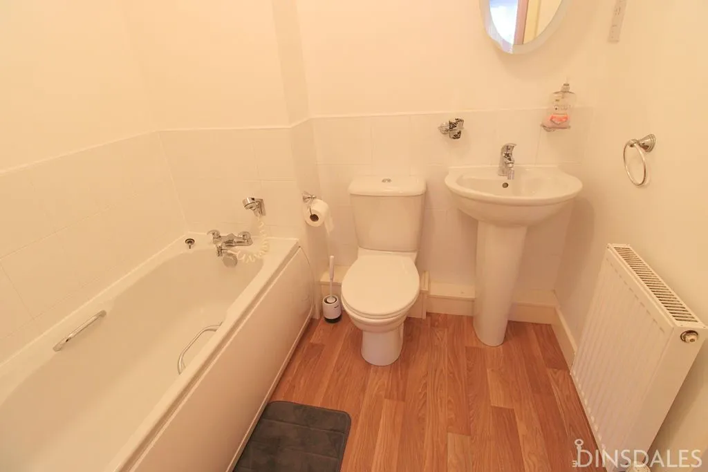 Sandhill Close, Bradford BD8 0DZ, photo 5