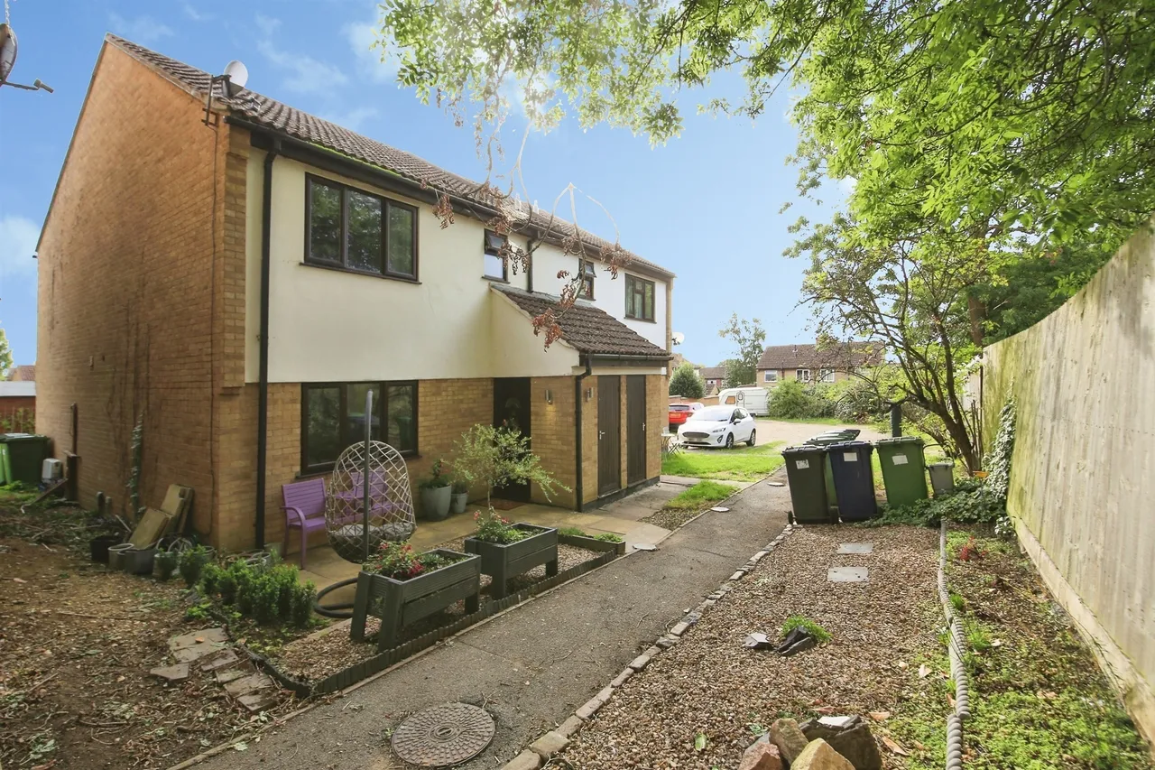 1 bed house for sale — Blenheim Way, Yaxley, Peterborough
