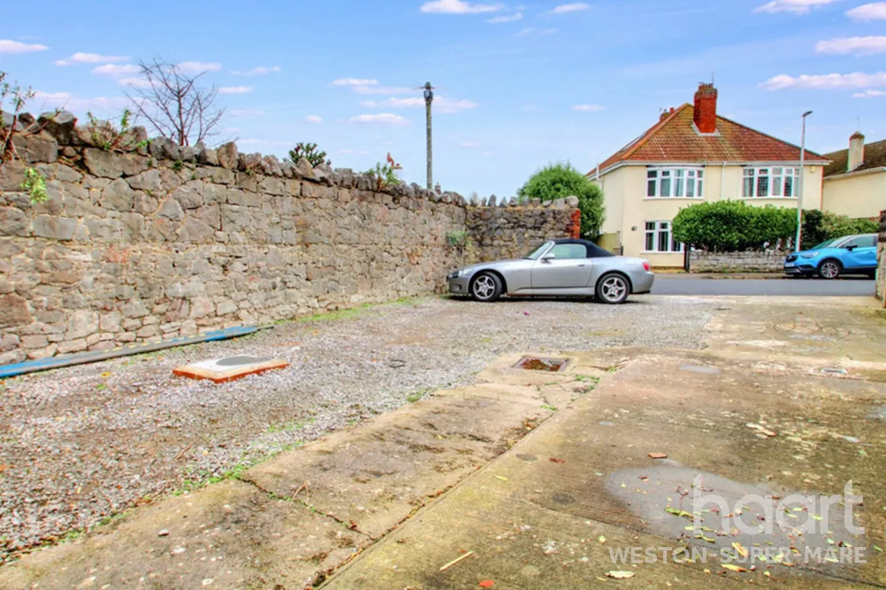 Ellenborough Crescent, BS23, photo 6