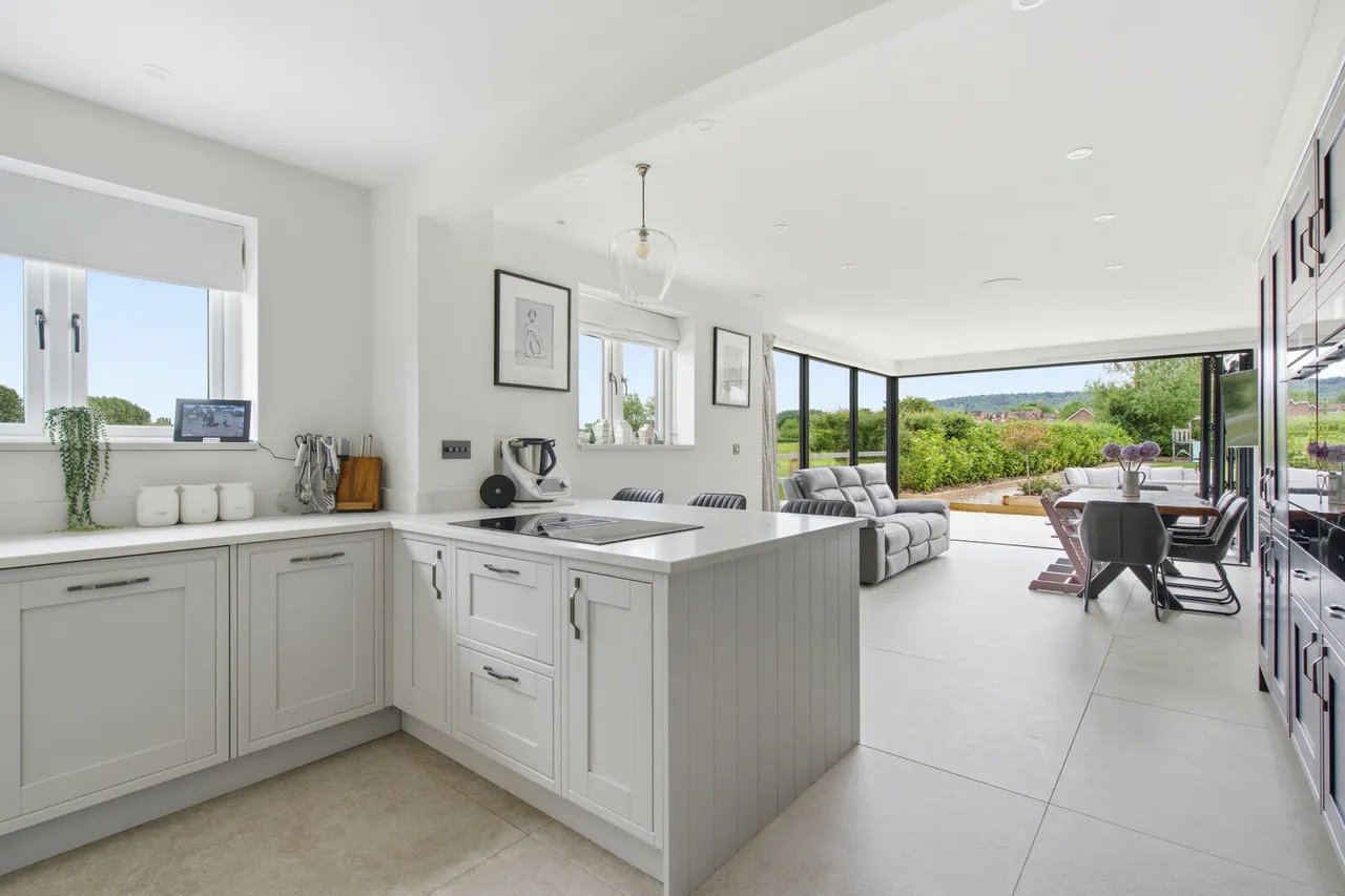 Henton, Chinnor, OX39, photo 6