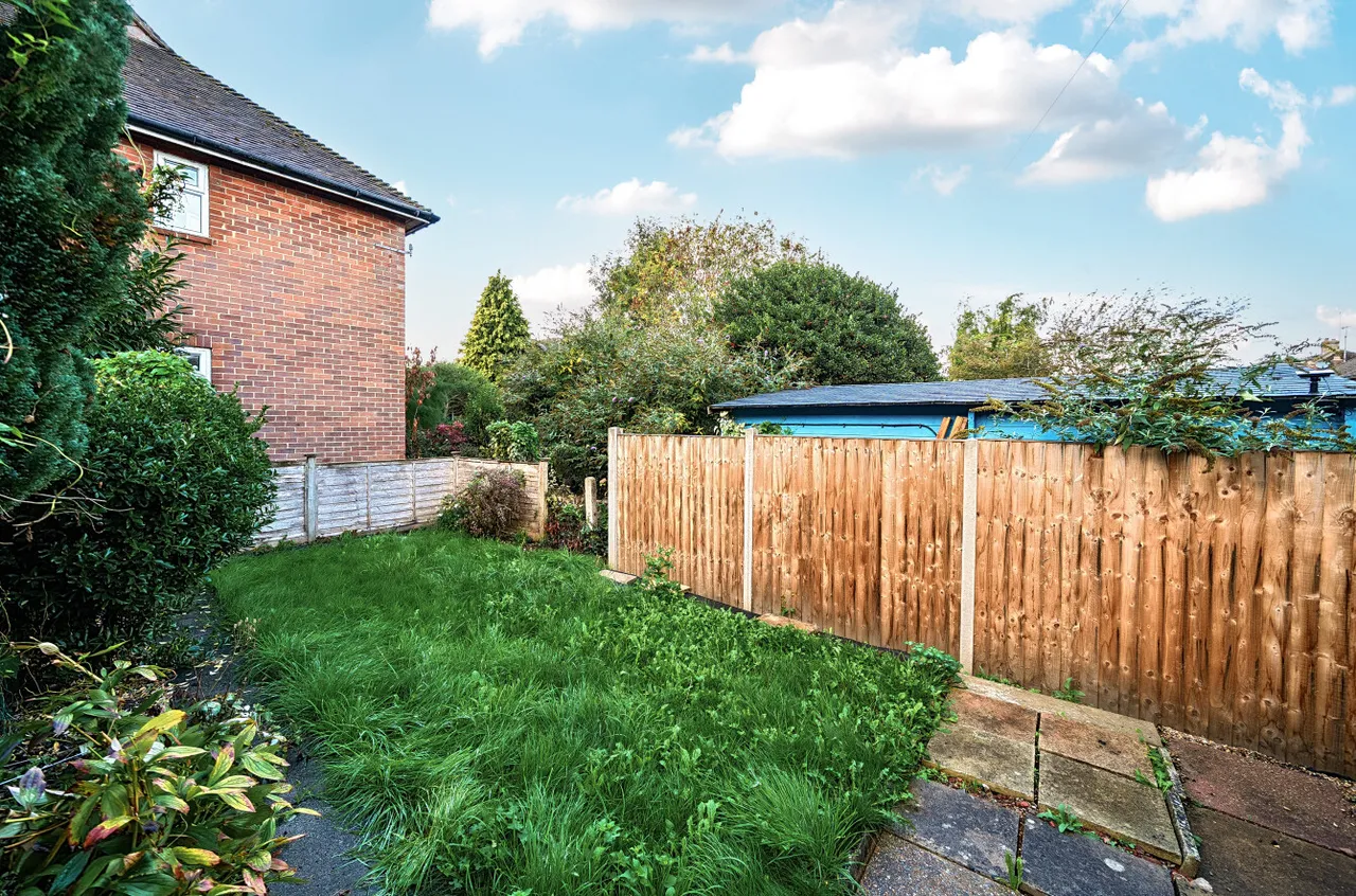 Butts Road, Alton, GU34, photo 8