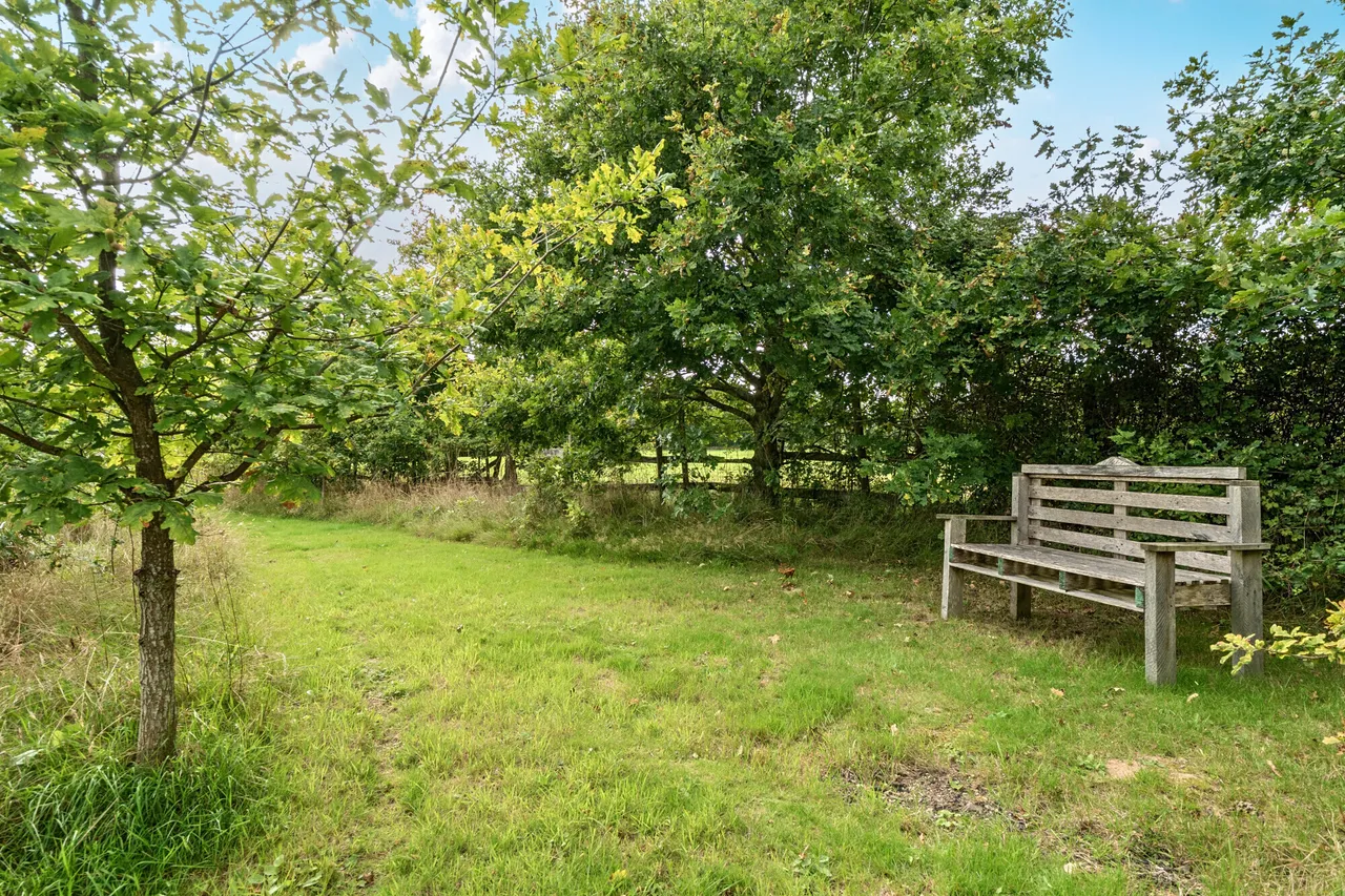 Private Road off Marringdean Road, Bi..., photo 11
