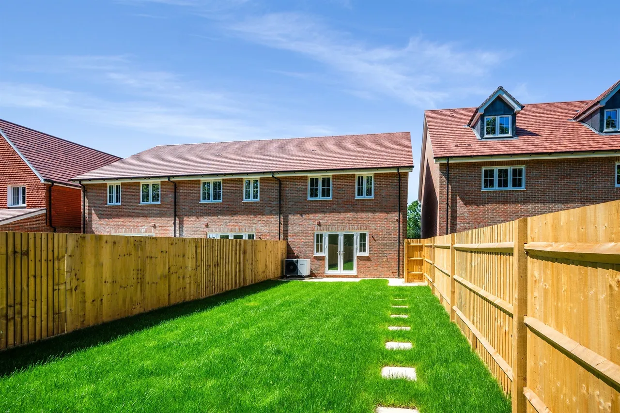 Haroldslea Drive, Horley, RH6, photo 8