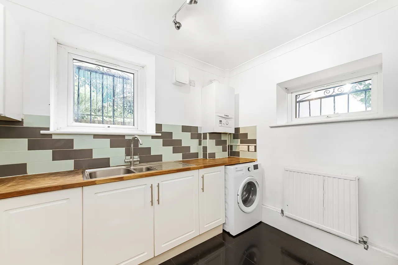 Thicket Road, London, SE20, photo 11