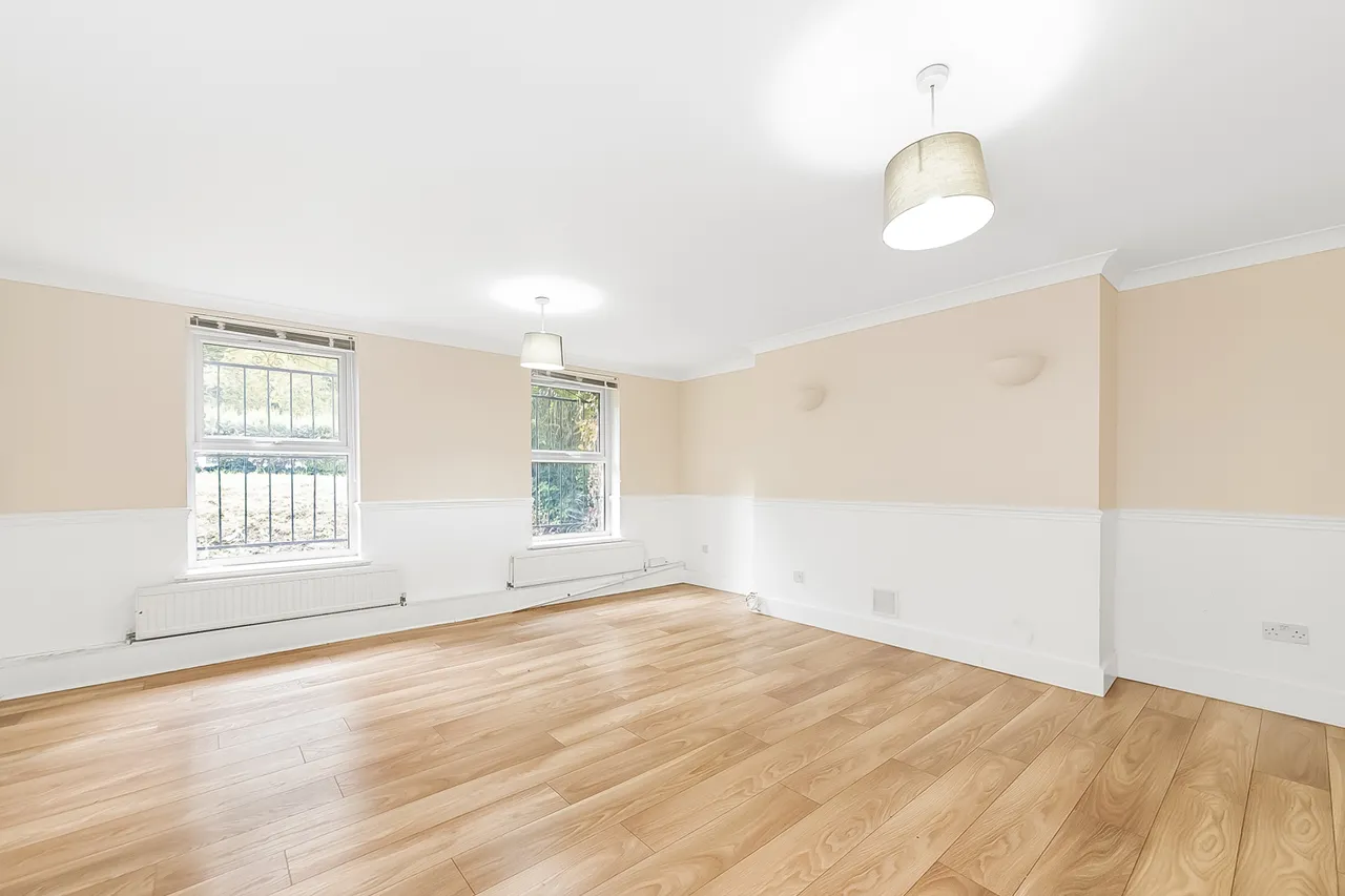 Thicket Road, London, SE20, photo 2
