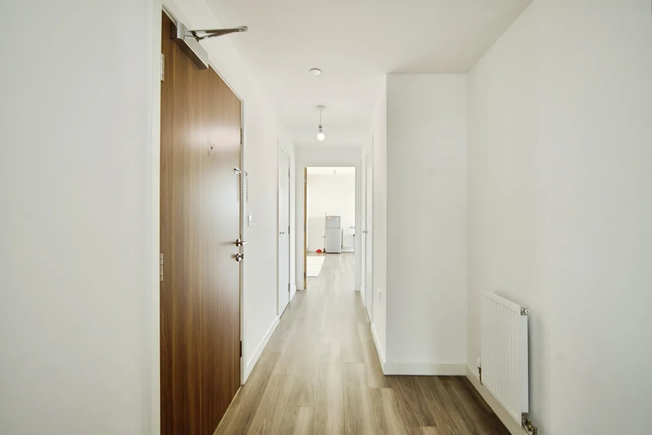Ron Leighton Way, East Ham, London, E6, photo 10