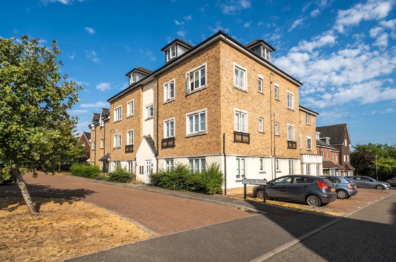 Allington Close, Farnham, GU9, photo 8