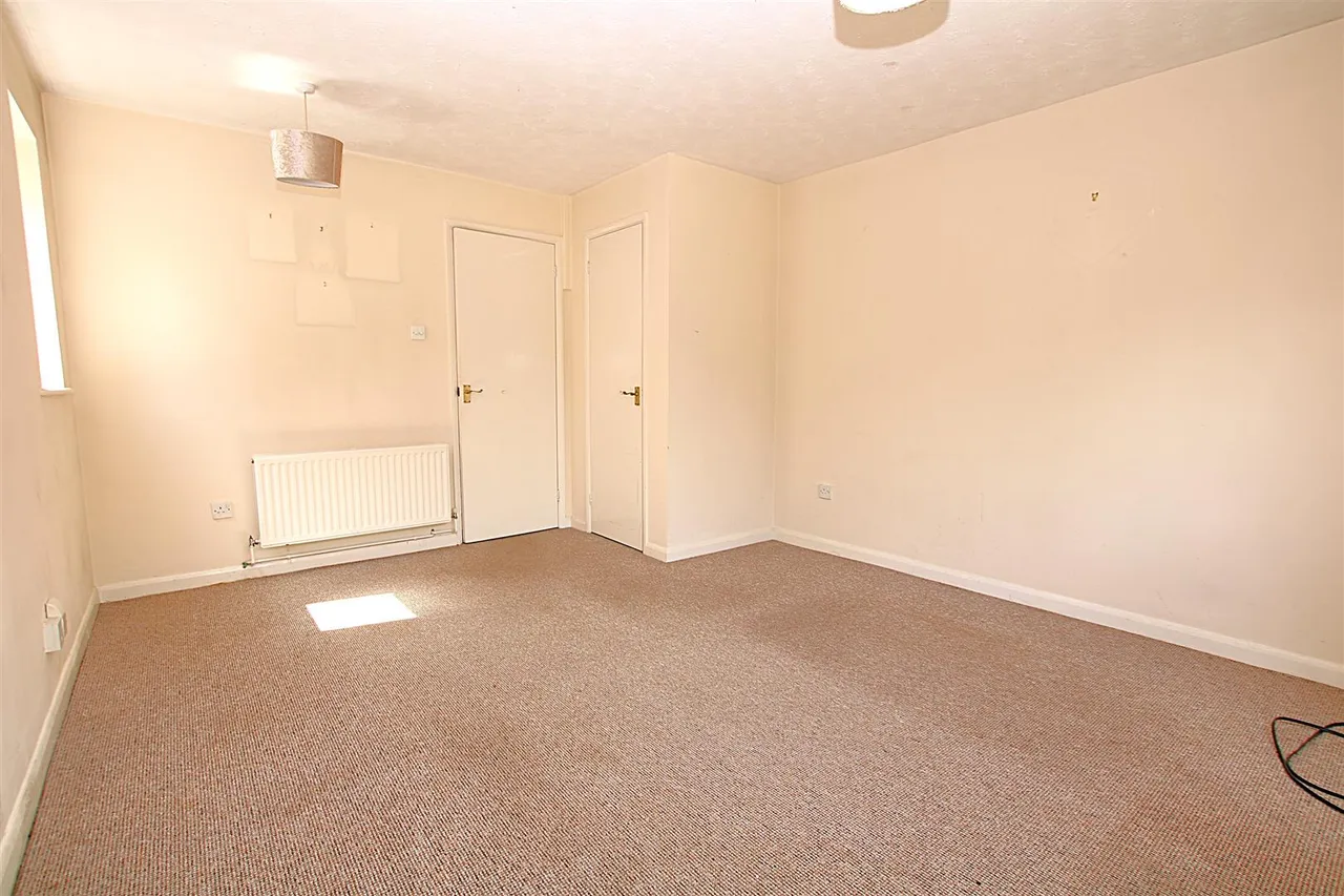 Oakgrove Place, East Hunsbury, photo 5