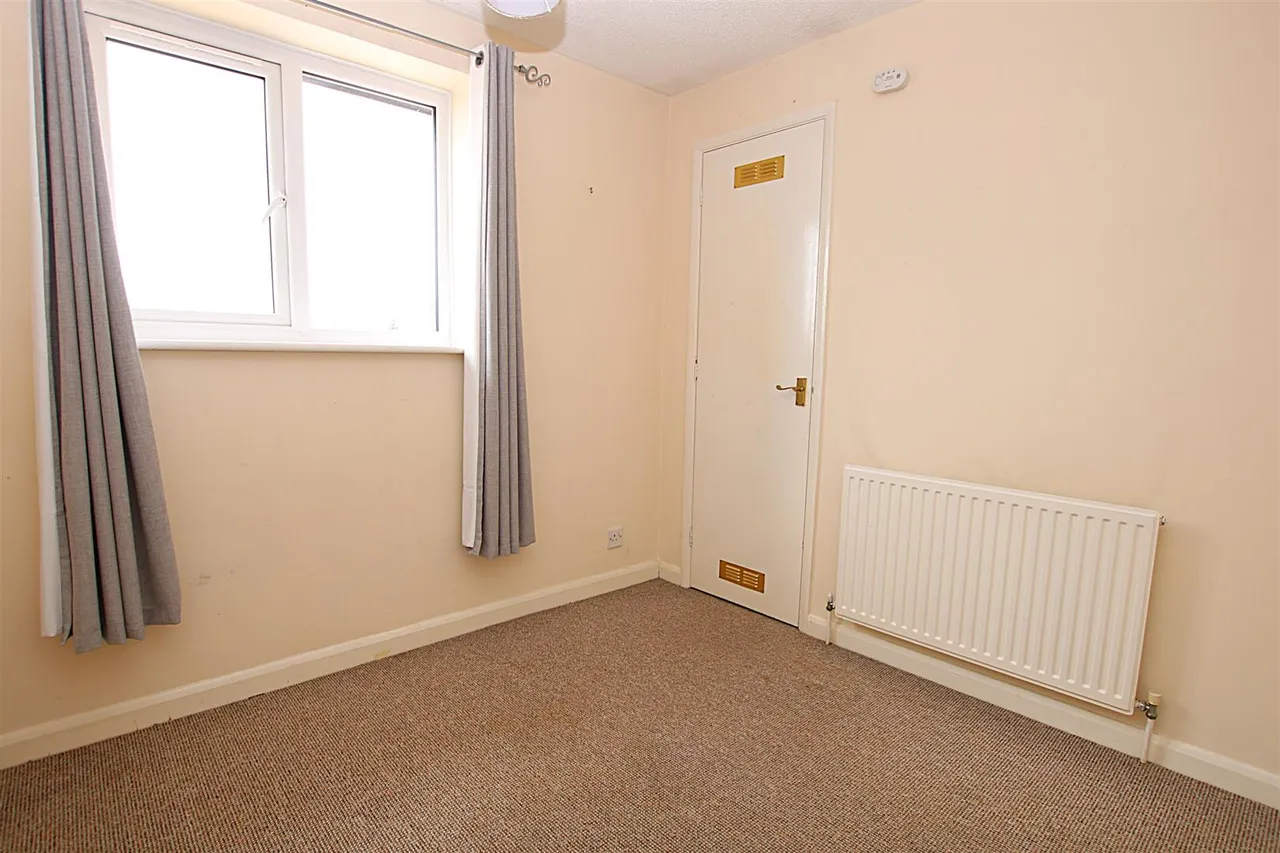 Oakgrove Place, East Hunsbury, photo 8