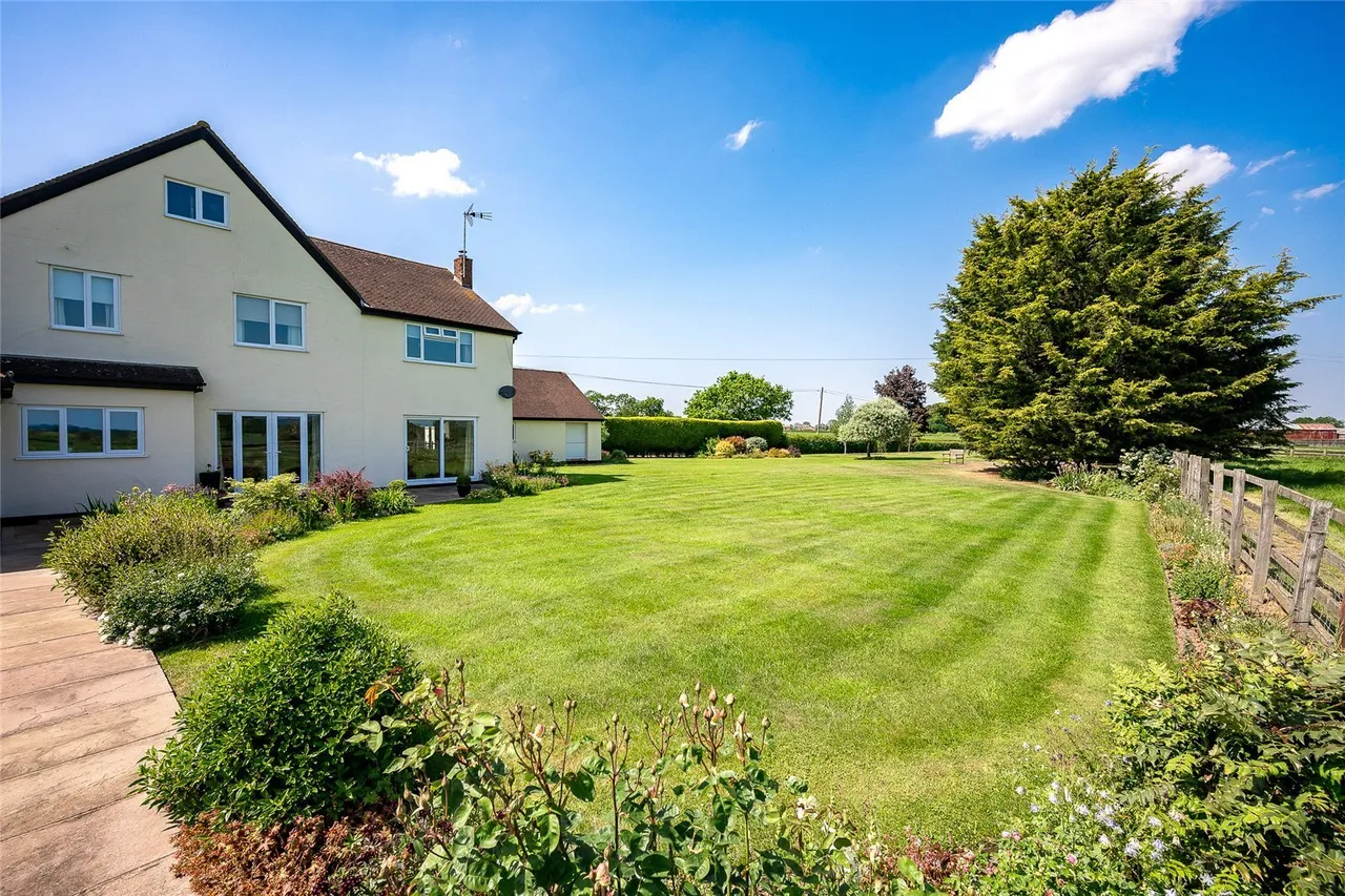Lower Lane, Bowling Bank, LL13, photo 20
