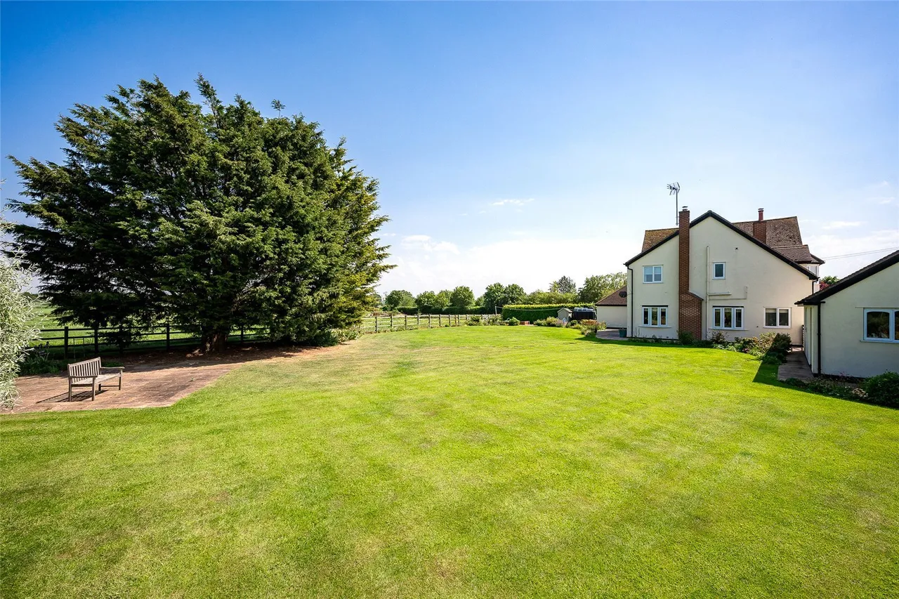 Lower Lane, Bowling Bank, LL13, photo 24