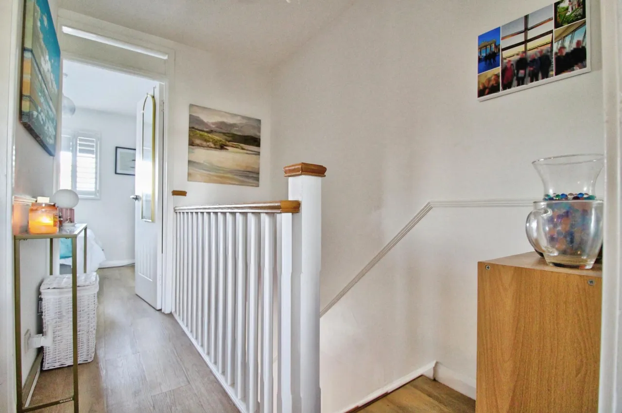 Juniper Way, Romford, RM3, photo 10