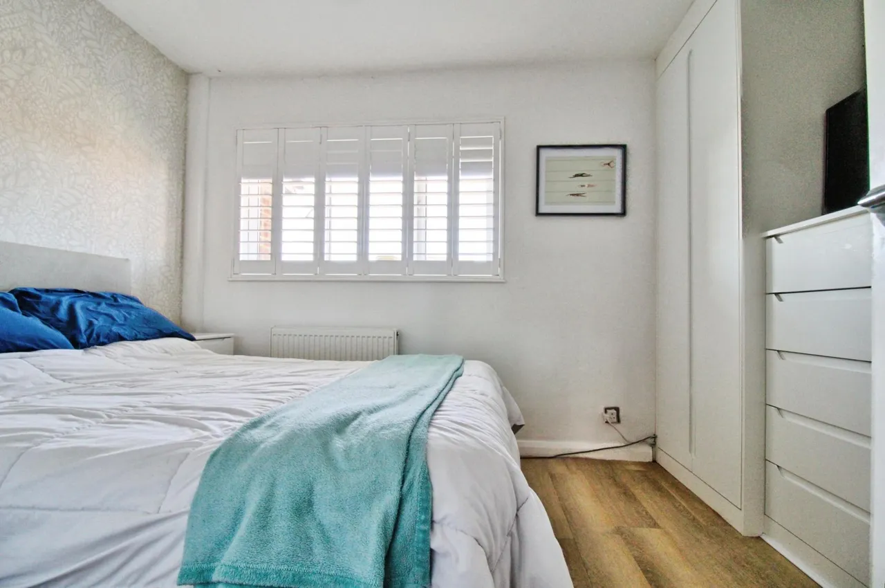 Juniper Way, Romford, RM3, photo 14