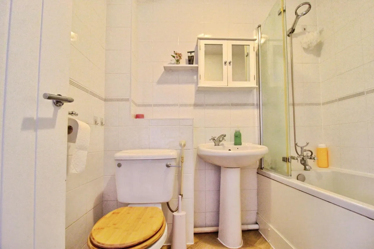 Juniper Way, Romford, RM3, photo 15
