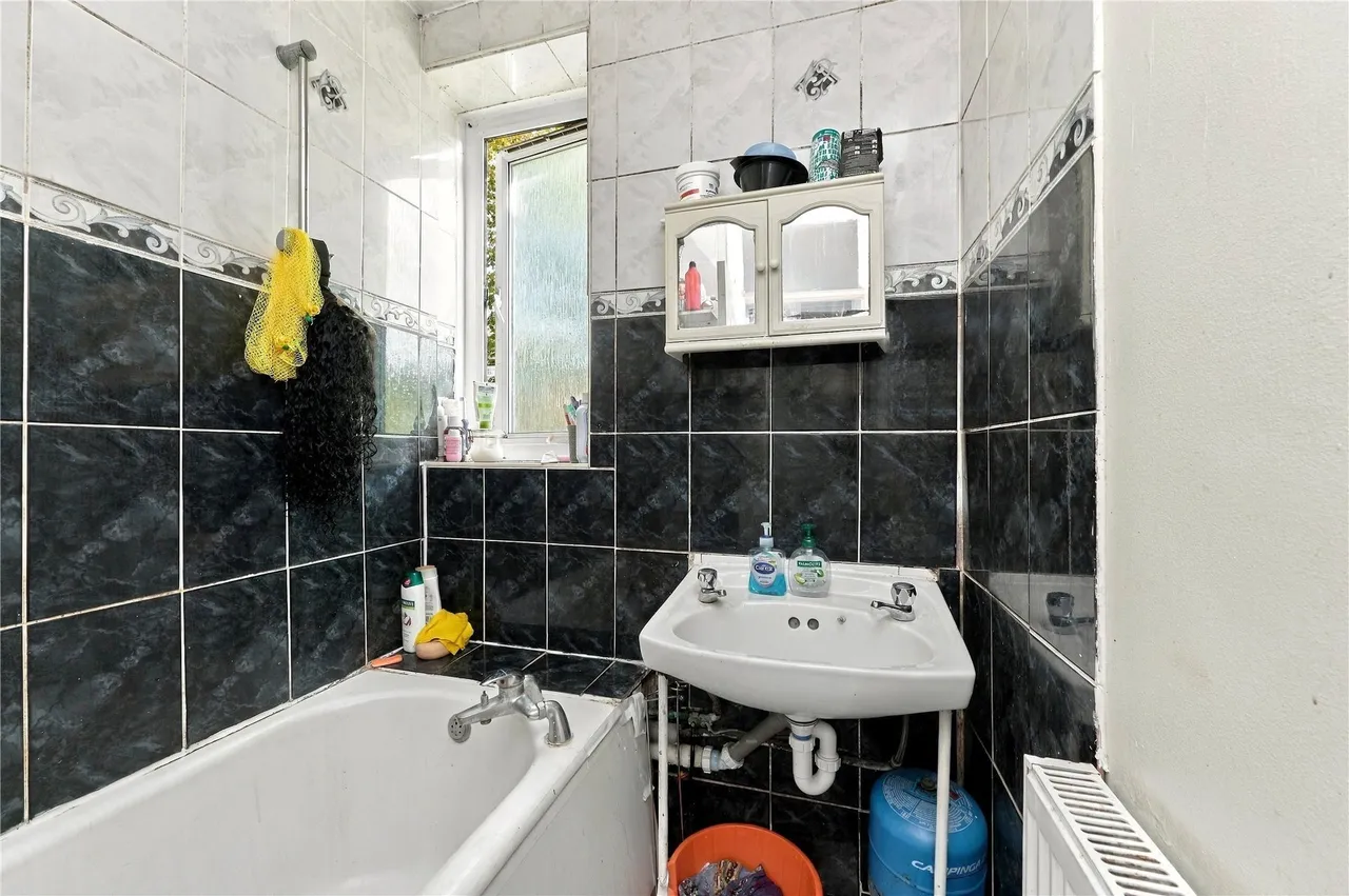 Stonhouse Street, London, SW4, photo 8