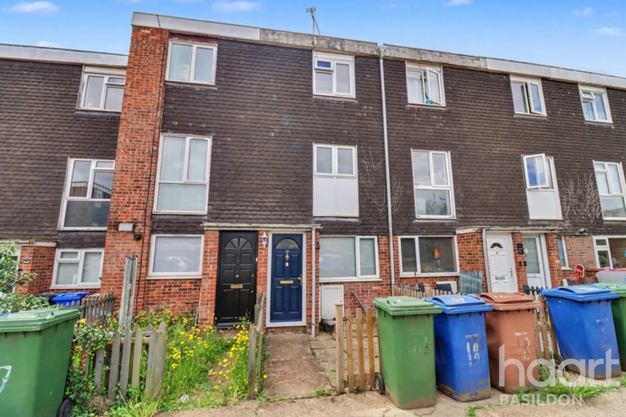 2 bed flat for sale, Delius Way, Stanford-Le-Hope, SS17