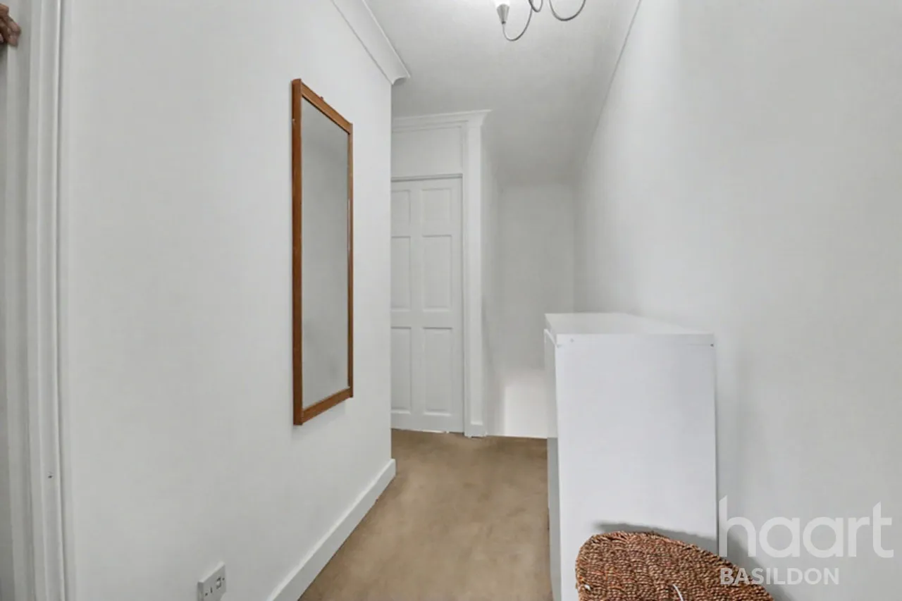 Delius Way, Stanford-Le-Hope, SS17, photo 8