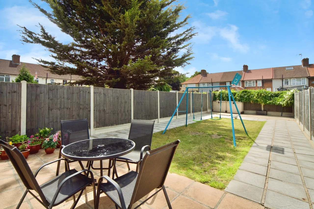 Grafton Road, Dagenham, photo 4