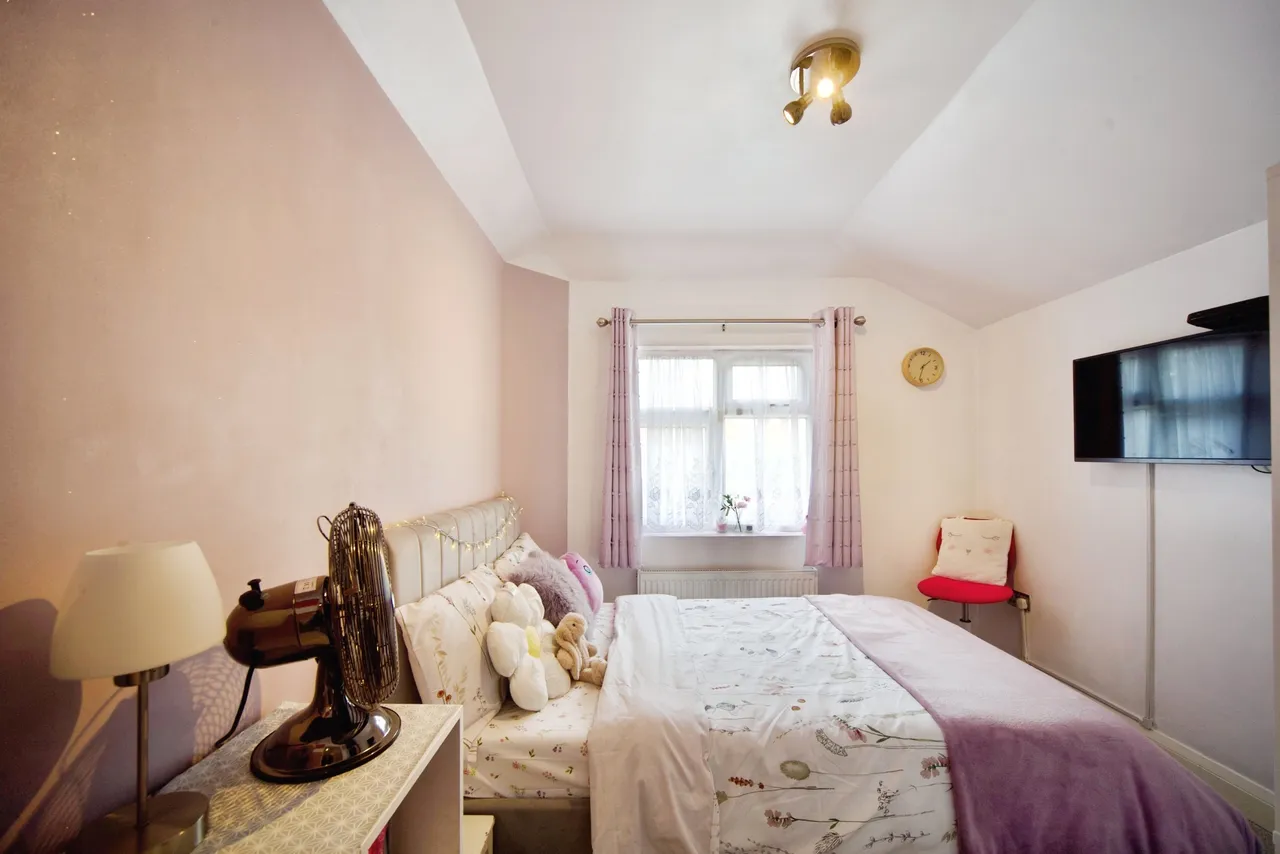 Grafton Road, Dagenham, photo 3