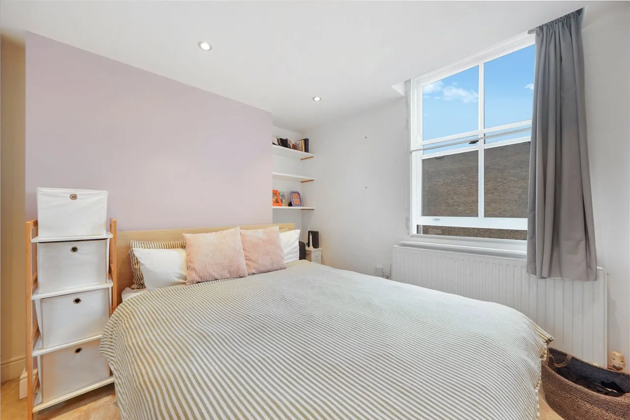 Seven Sisters Road, London, N7, photo 11