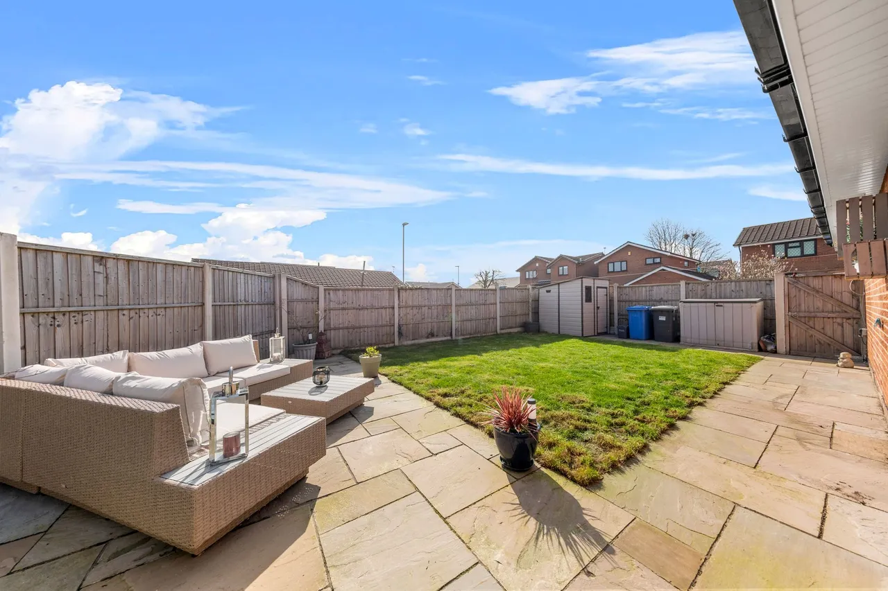 Dundee Close, Fearnhead, Warrington, Warrington, WA2 0UL, photo 25