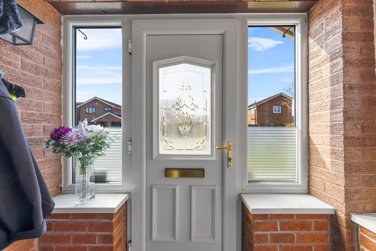 Dundee Close, Fearnhead, Warrington, Warrington, WA2 0UL, photo 8