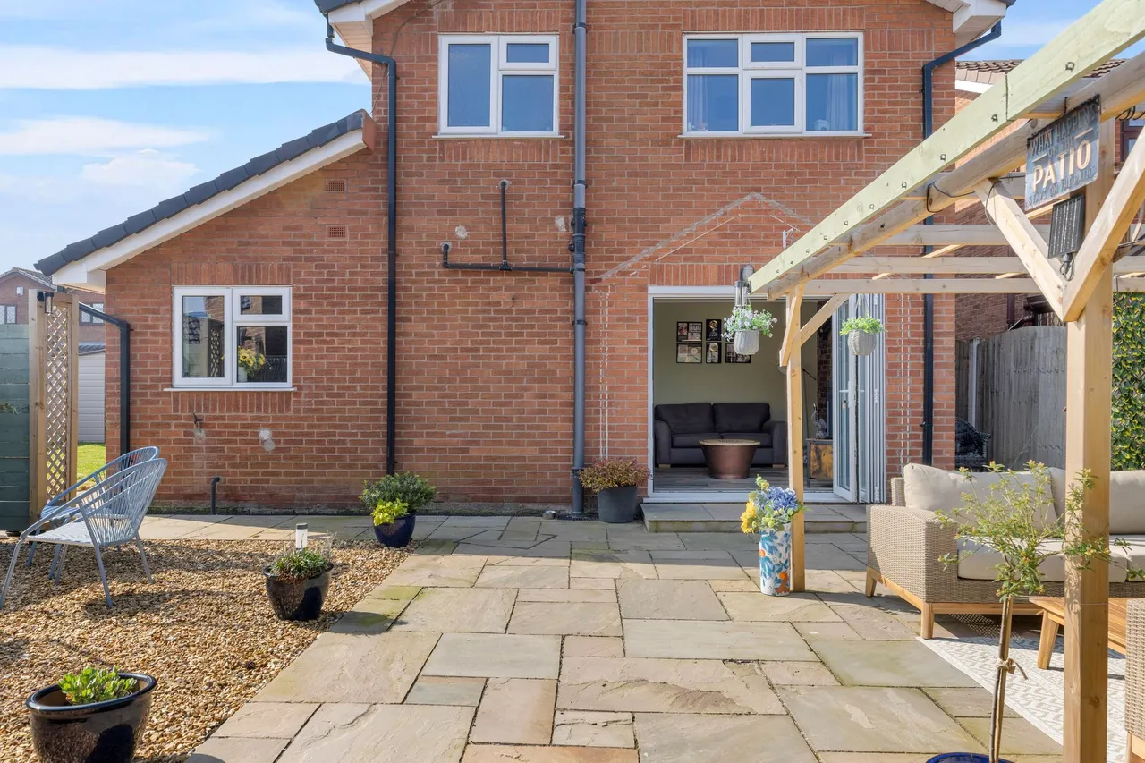 Dundee Close, Fearnhead, Warrington, Warrington, WA2 0UL, photo 26