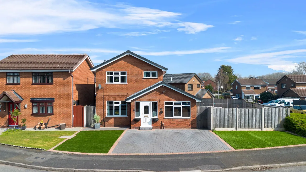 3 bed house for sale — Dundee Close, Fearnhead, Warrington, Warrington, WA2 0UL
