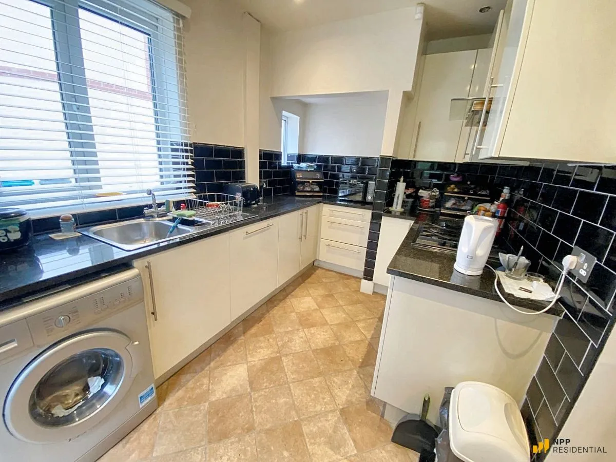 Royle Green Road, Manchester, M22 4NS, photo 13