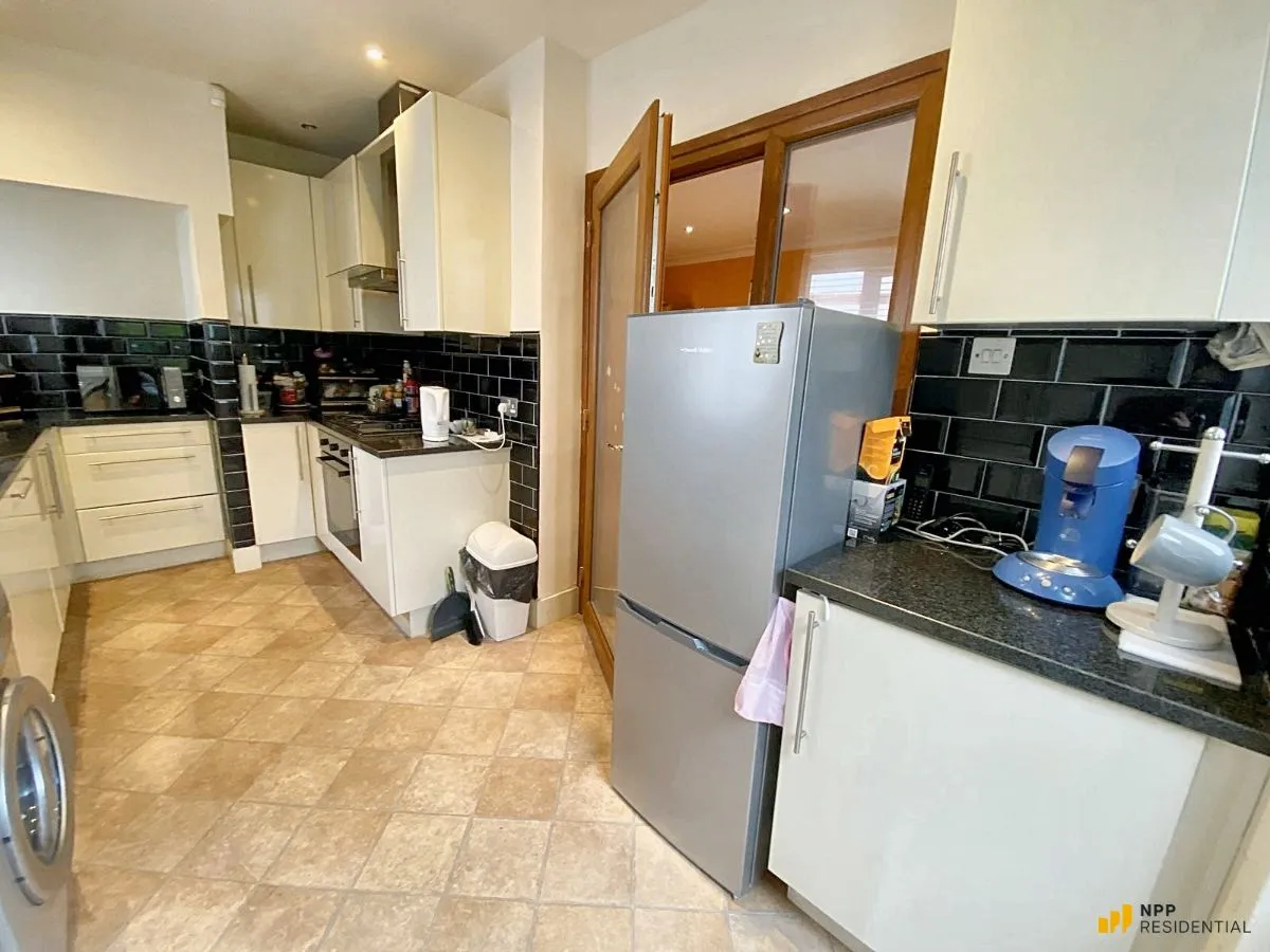 Royle Green Road, Manchester, M22 4NS, photo 17