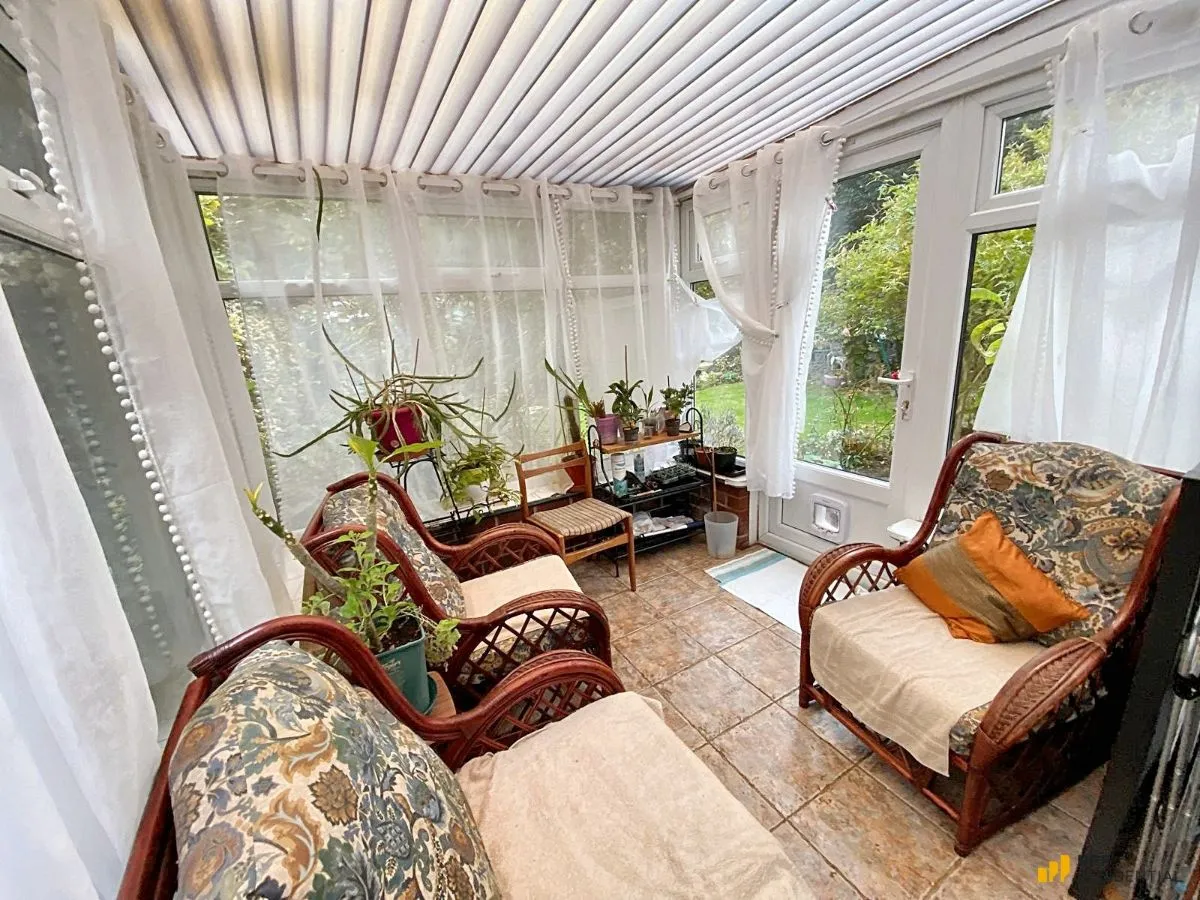 Royle Green Road, Manchester, M22 4NS, photo 18