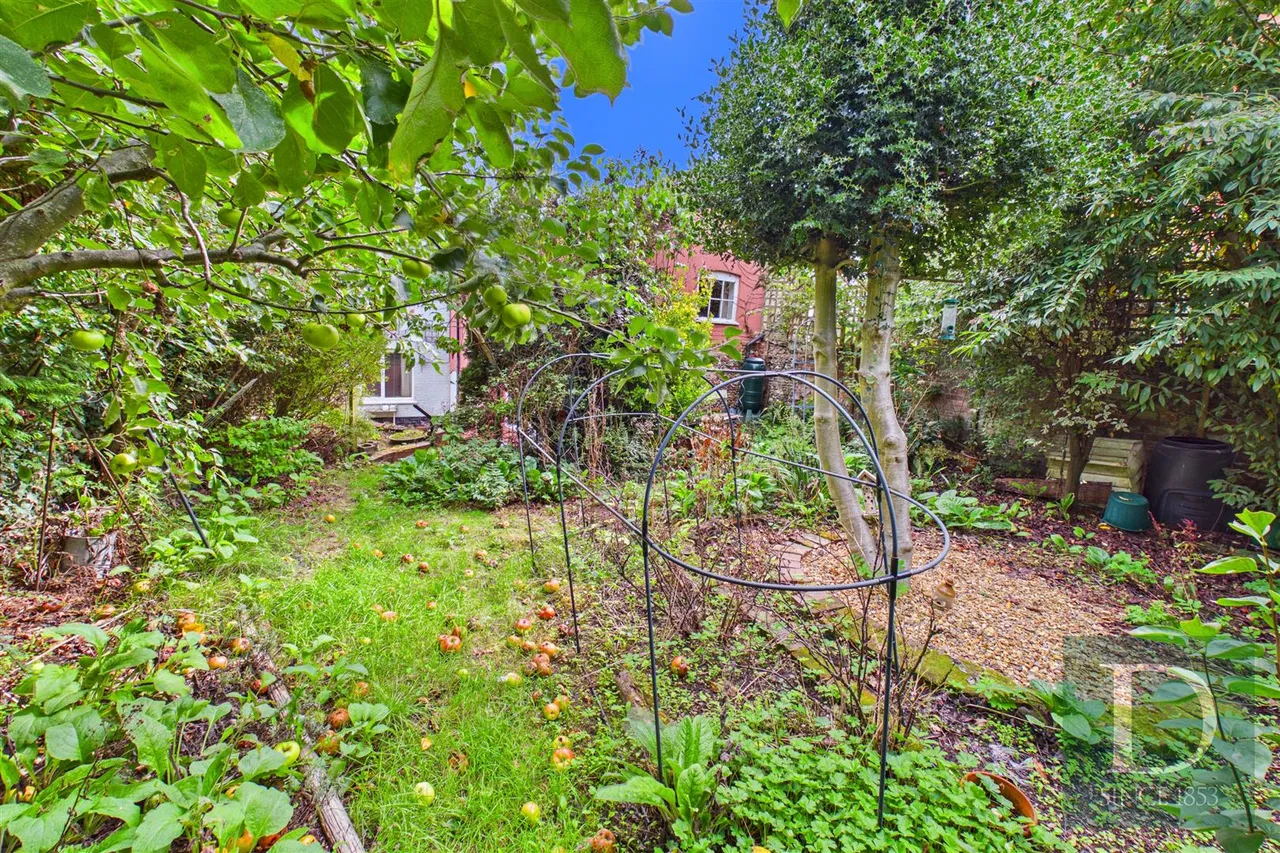 Station Road, Halesworth, IP19, photo 14
