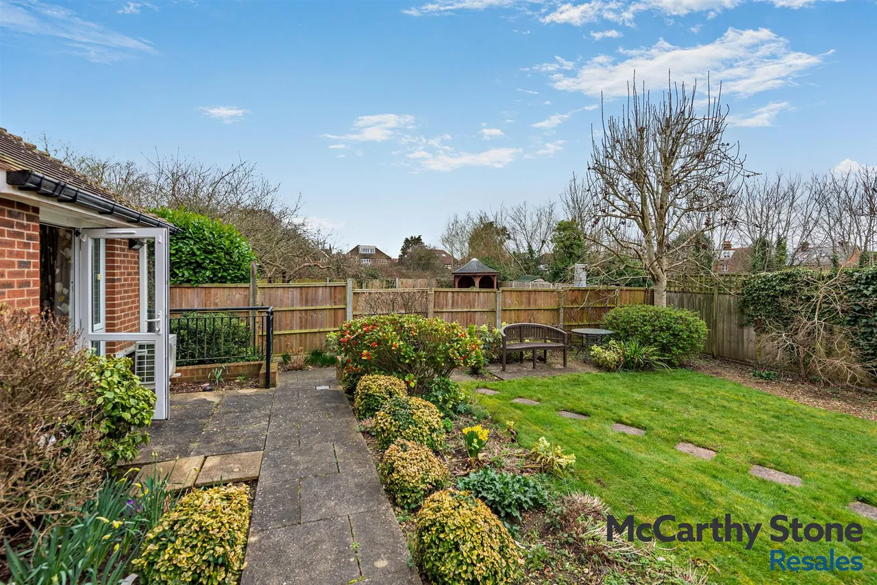 High Street, Epping, CM16, photo 12