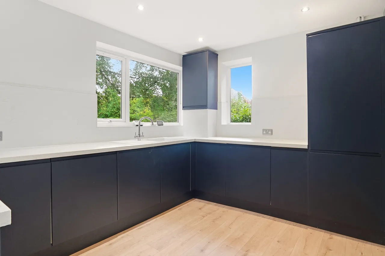 West Hill Avenue, Chapel Allerton, LS7, photo 3