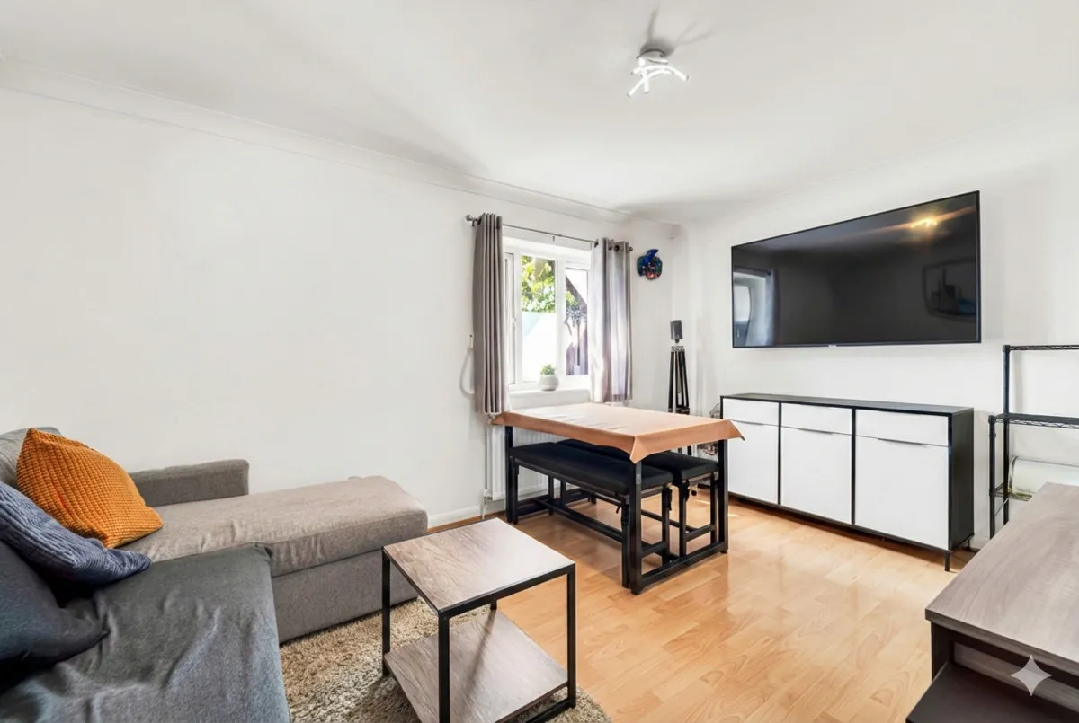 West Drayton, UB7, photo 8