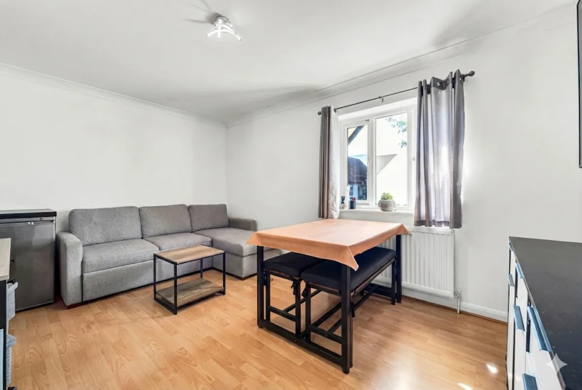 West Drayton, UB7, photo 3