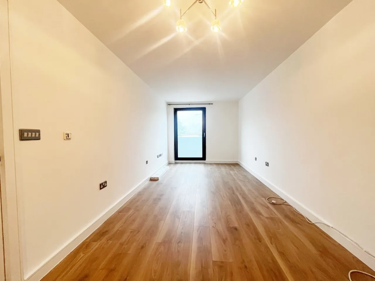1 bed flat to rent — High Street, Slough, Berkshire