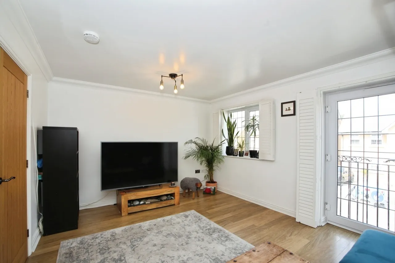 Plynlimon Avenue, Croespenmaen, Crumlin, Newport, NP11, photo 4