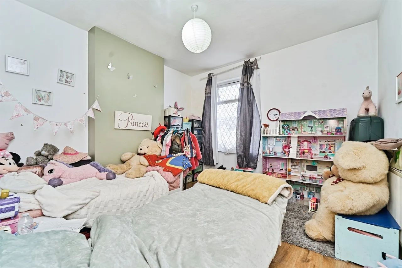 Vicarage Road, West Bromwich, B71, photo 16