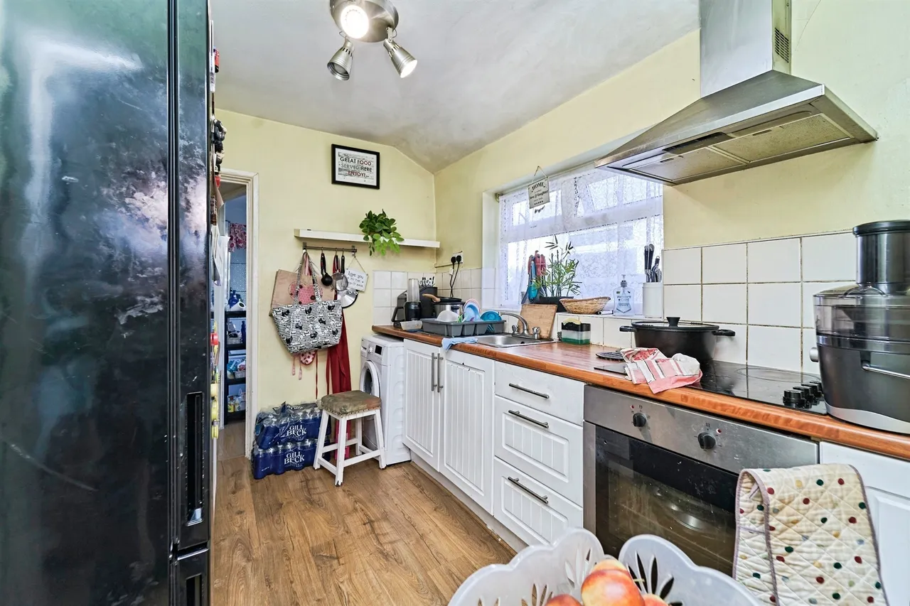Vicarage Road, West Bromwich, B71, photo 4