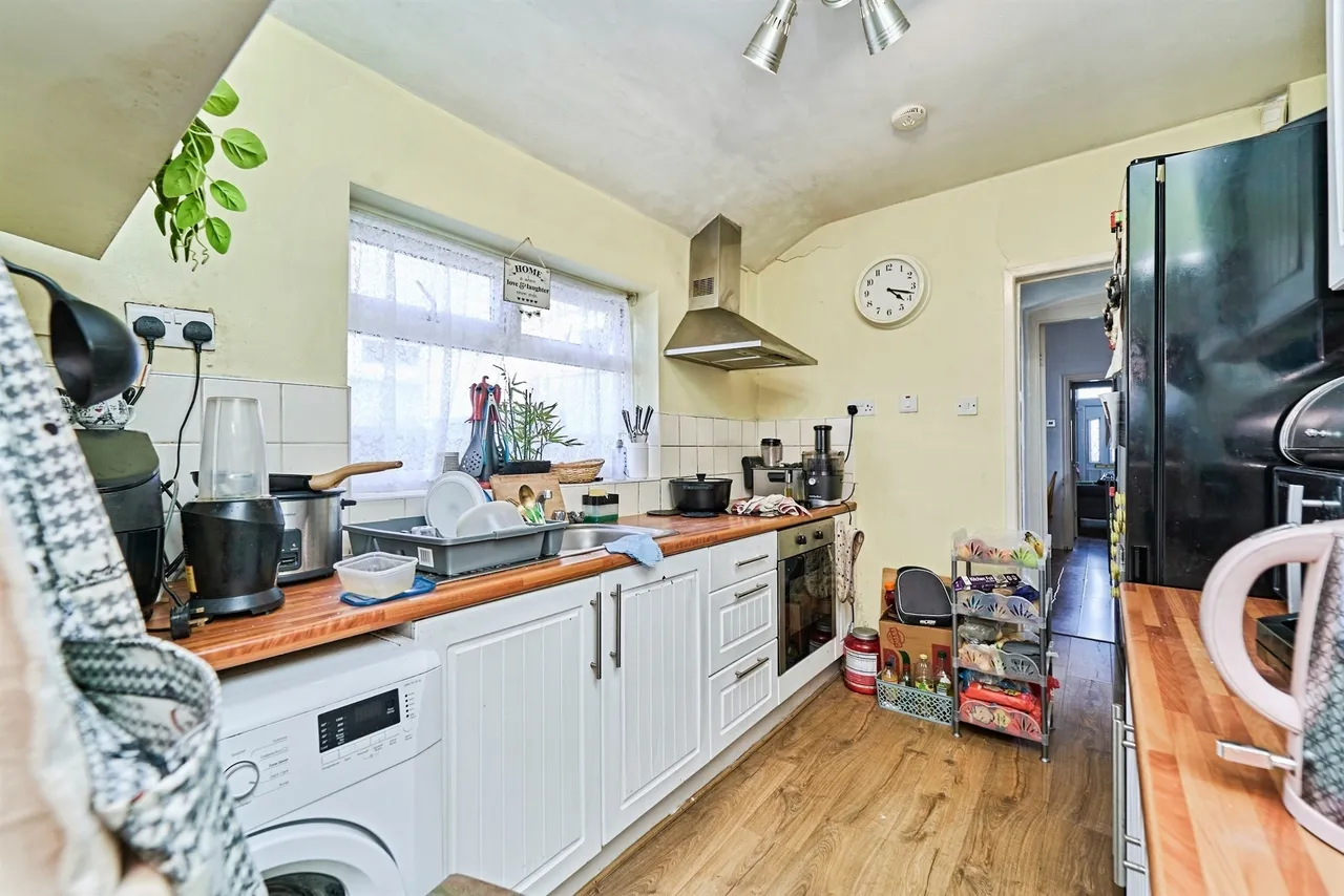 Vicarage Road, West Bromwich, B71, photo 3